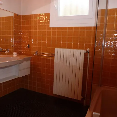 Tarascon-sur-ariege, 3 Pieces, 4 Personnes - Fr-1-419-402 *