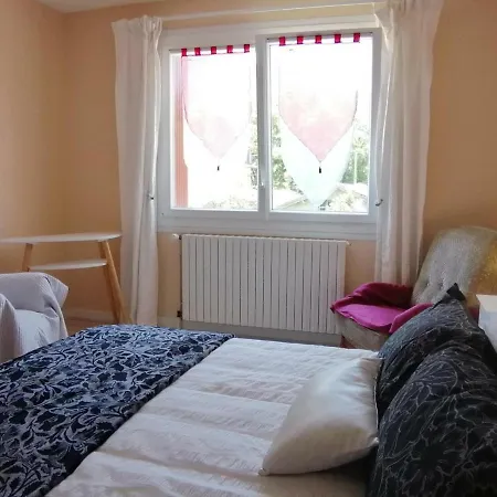 Tarascon-sur-ariege, 3 Pieces, 4 Personnes - Fr-1-419-402 Apartamento *
